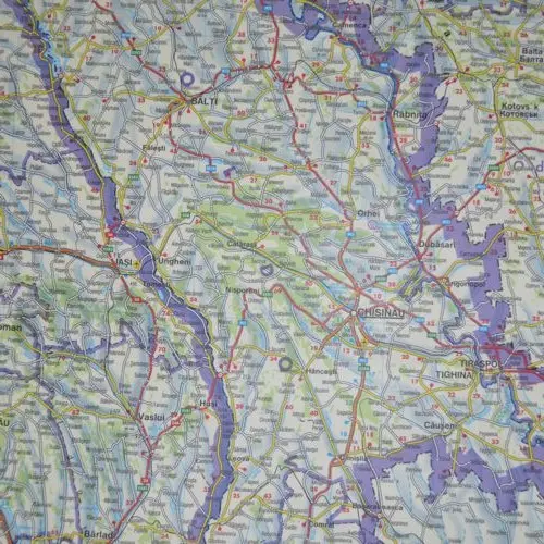 Ukraina Mołdawia mapa ścienna samochodowa na podkładzie magnetycznym 1:1 000 000