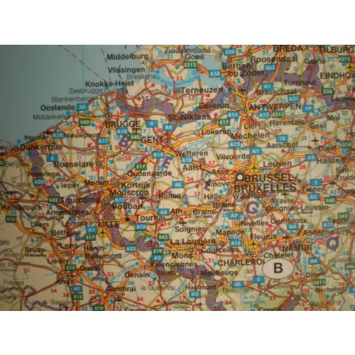 Europa Zachodnia mapa ścienna samochodowa arkusz laminowany 1:2 000 000
