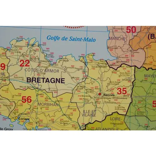 Francja mapa ścienna kody pocztowe na podkładzie do wpinania 1:1 000 000