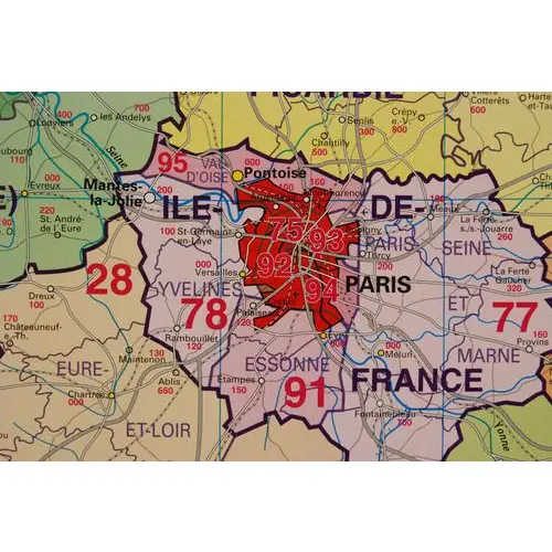 Francja mapa ścienna kody pocztowe na podkładzie do wpinania 1:1 000 000