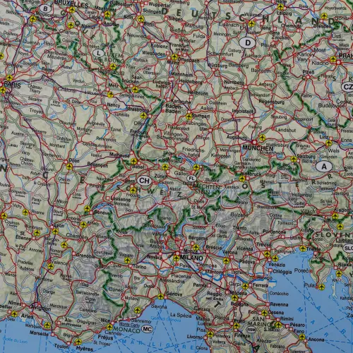 Europa mapa ścienna Koleje - Promy arkusz papierowy 1:5 500 000