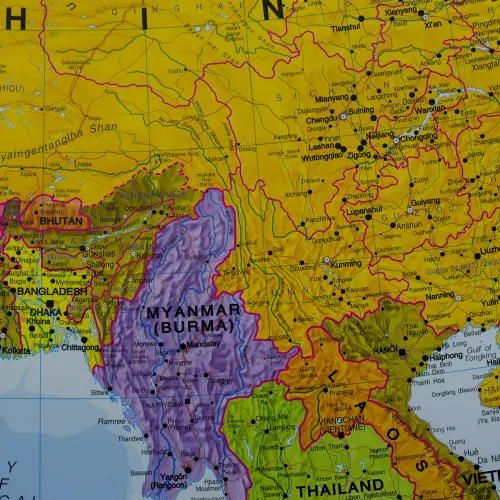 Azja mapa ścienna polityczna na podkładzie do wpinania 1:11 000 000