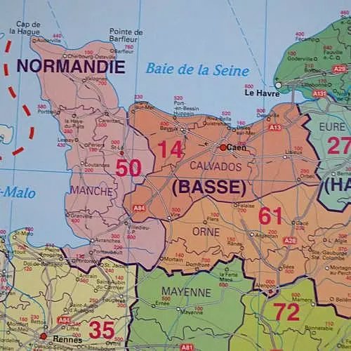 Francja mapa ścienna kody pocztowe 1:1 000 000
