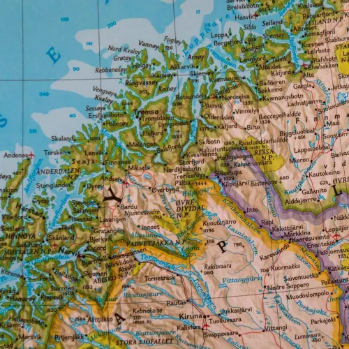 Skandynawia Classic mapa ścienna polityczna na podkładzie do wpinania 1:2 765 000