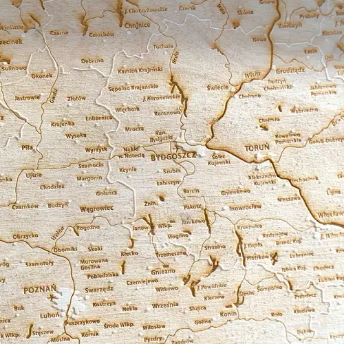 Polska mapa grawerowana w drewnie, 430x430 mm
